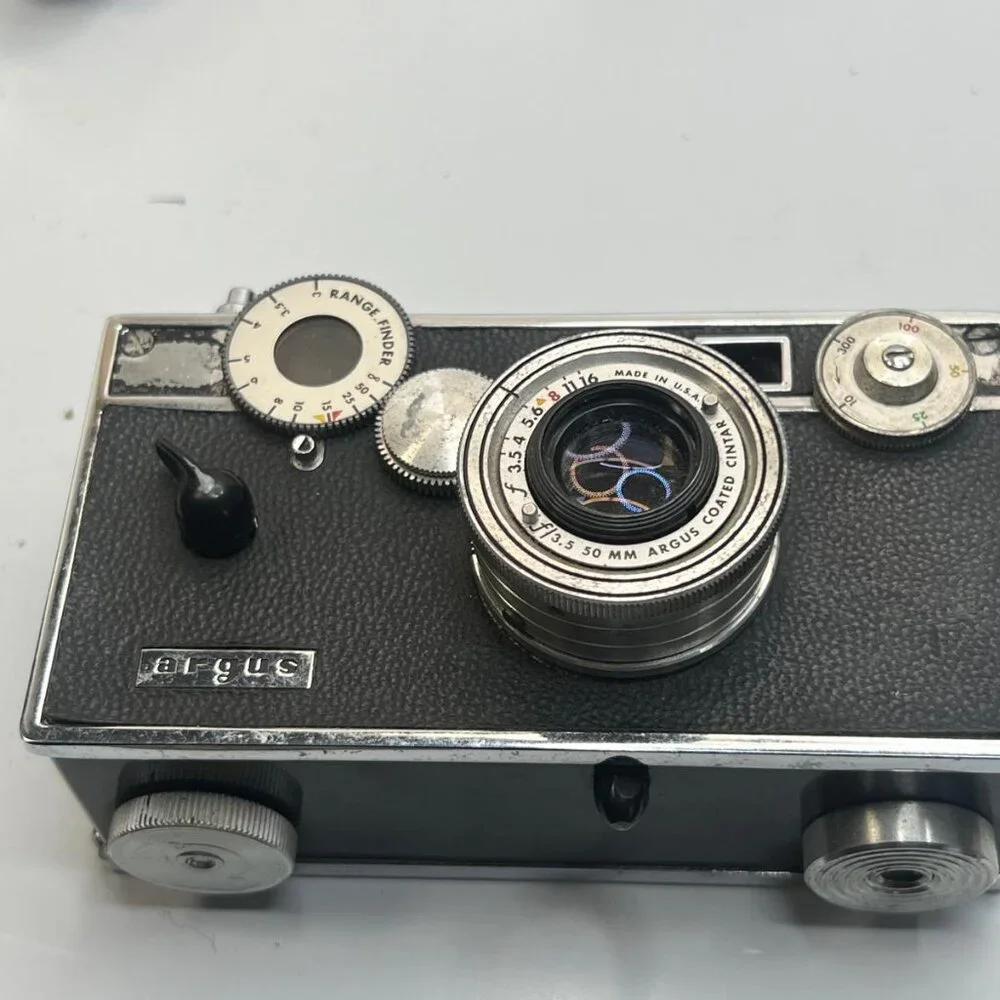 Vintage Argus Rangefinder Camera 35mm Classic Design for Film Photography - Picture 5 of 5